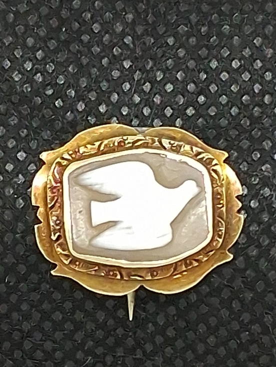 Jewelry - * Antique Victorian Vintage Carved Shell Dove Cameo Pin Brooch
